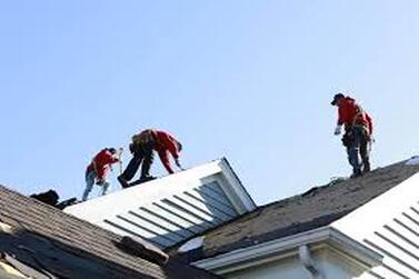Picture of roofers on roof 